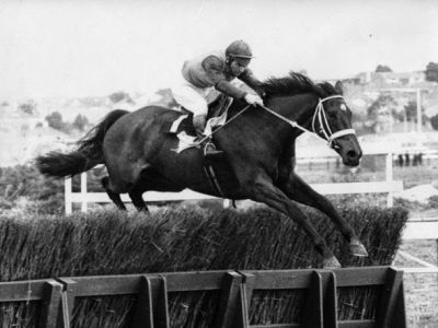 JULY-AUGUST-AT-SANDOWN-HISTORY_1